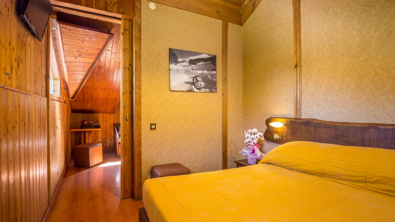 Hotel-Togo-Palace-Terminillo-Rieti-camera-019